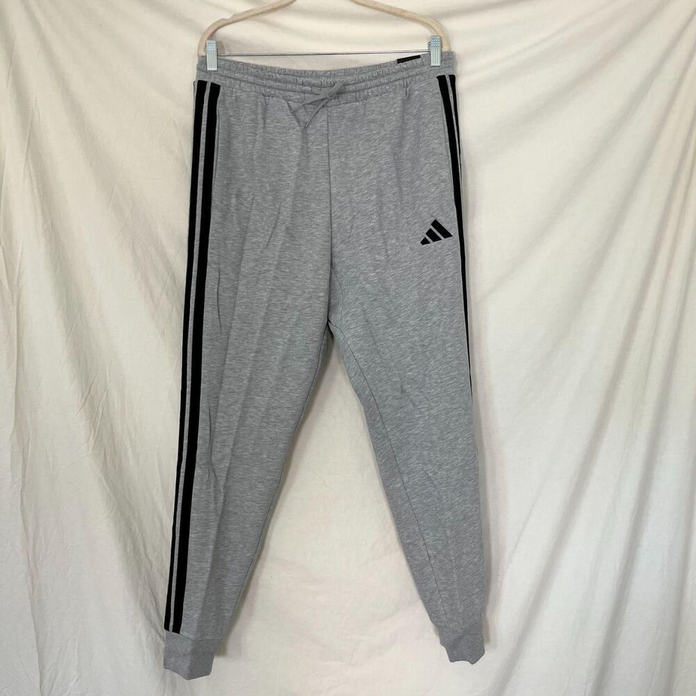 NWT Adidas Essentials 3-Stripes Fleece Pants Grey Size L